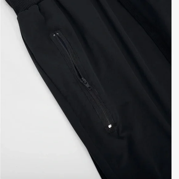 All In Motion Black Women's Cargo Drawstring Quick Dry Joggers Size S NWOT - Picture 5 of 8